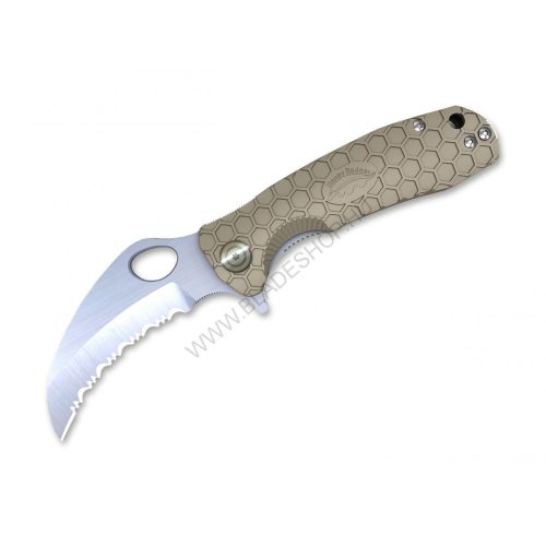 Honey Badger Claw Large Tan Serrated